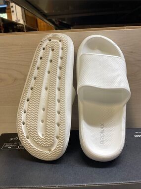 Bronax Men's White Slide Sandals - Lightweight Comfort #1051